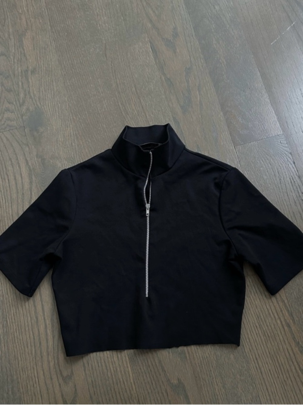 Zara Black Cropped Mock-Neck Half-Zip Top. Size Small. Short Sleeve.